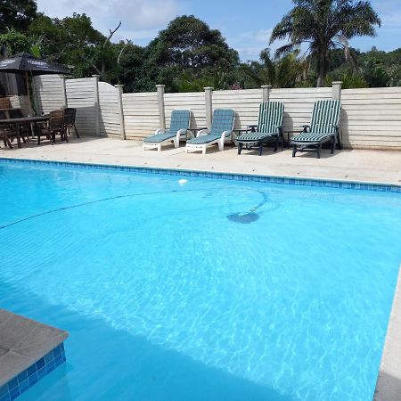 Poolside Guest House Port Shepstone Eksteriør billede