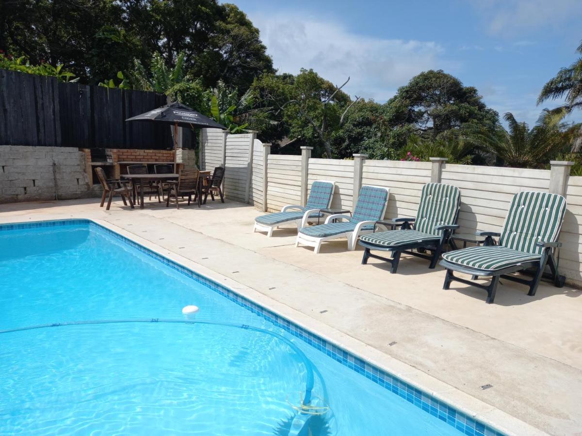 Poolside Guest House Port Shepstone Eksteriør billede